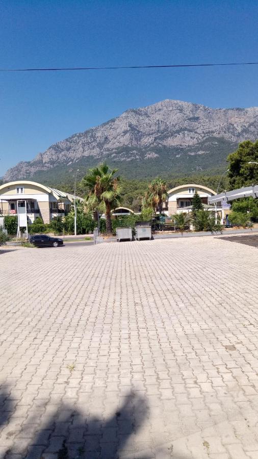 Ugur Beach Hotel Кемер Экстерьер фото